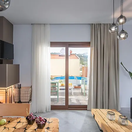 Iris 1 - Archanes Crete Villa
